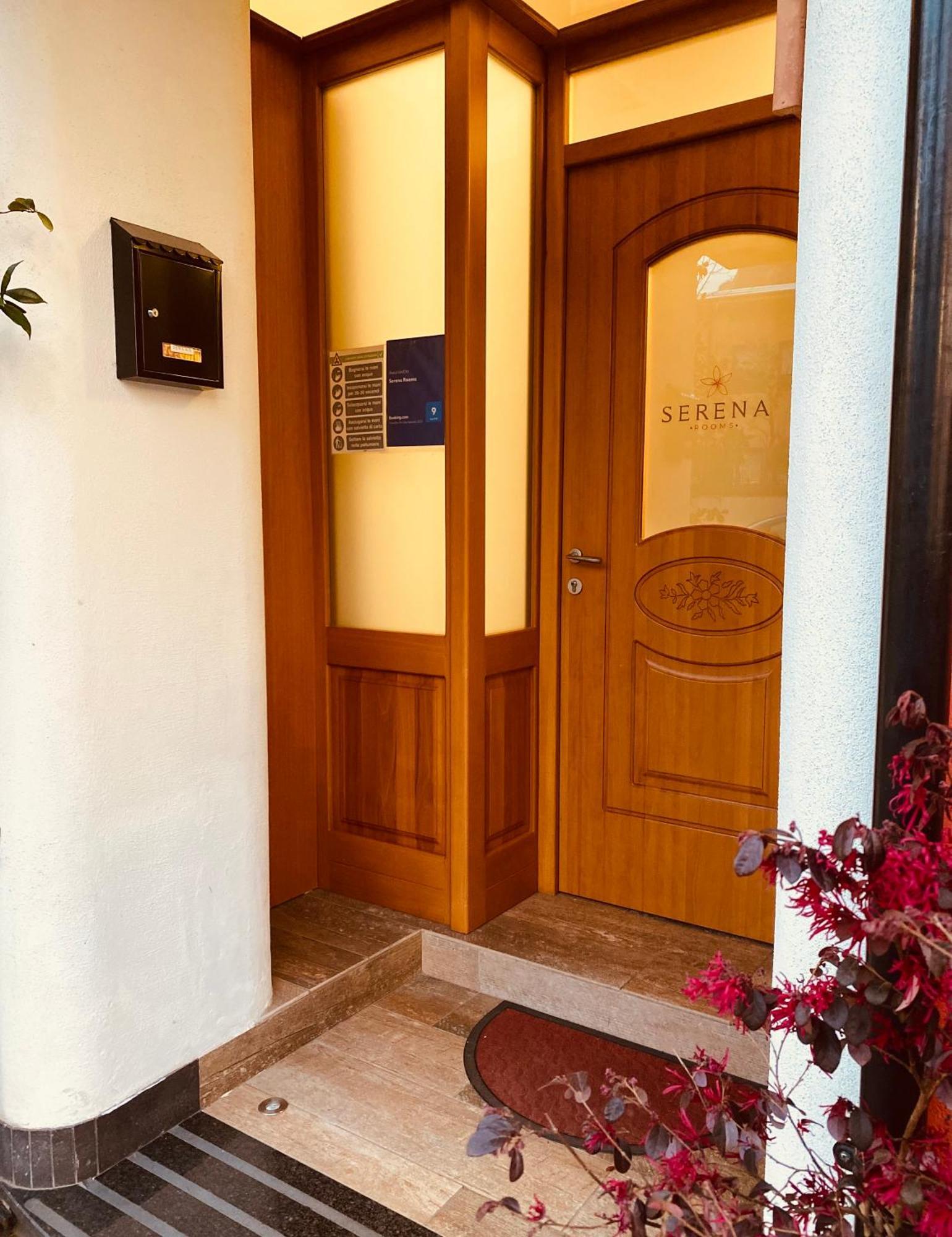 Serena Rooms ソロフラ エクステリア 写真